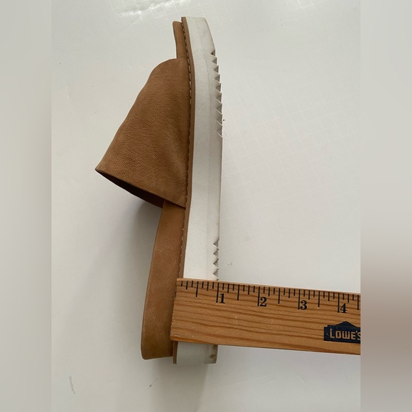 Eileen Fisher women's thong leather platform wedge sandal tan size 6 - Picture 3 of 12